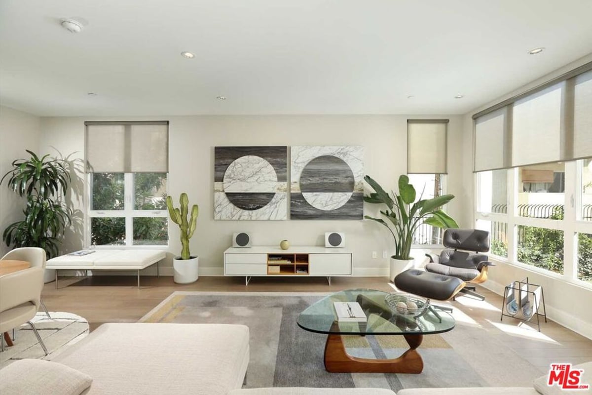 1400 N Fuller Avenue 19, Los Angeles, CA 90046 — photo 1 of 34