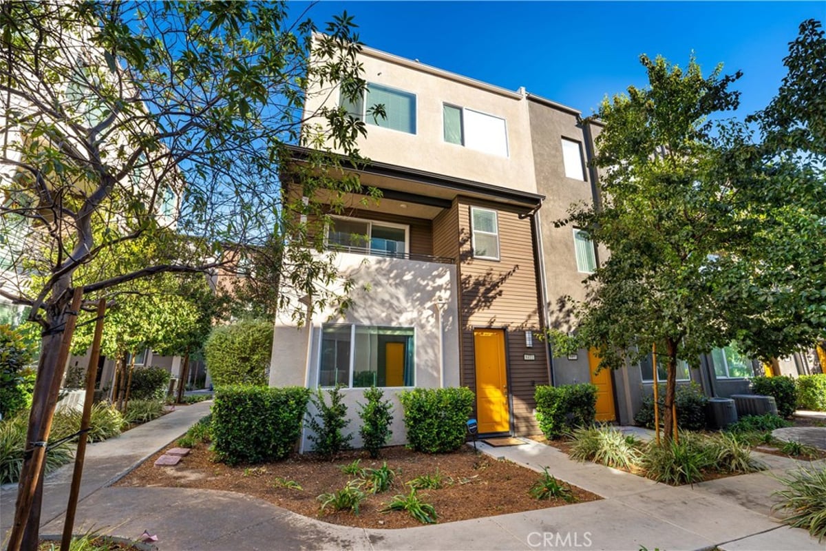8411 N Fusion Way, Northridge, CA 91325 — photo 1 of 1
