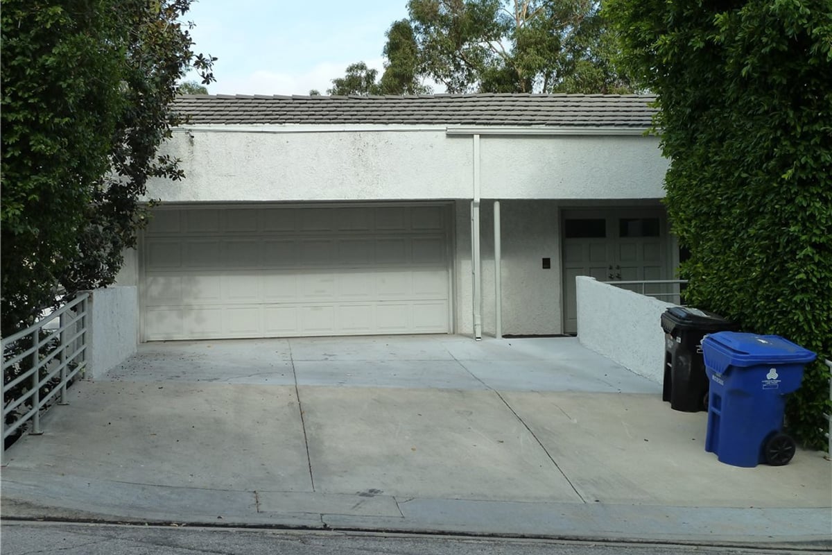 4939 Medina Drive, Woodland Hills, CA 91364 — photo 1 of 44