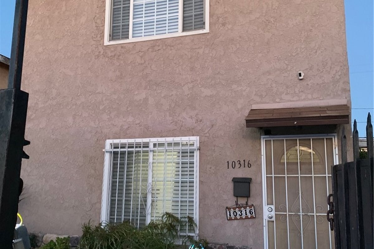 10316 S San Pedro Street, Los Angeles, CA 90003 — photo 1 of 34