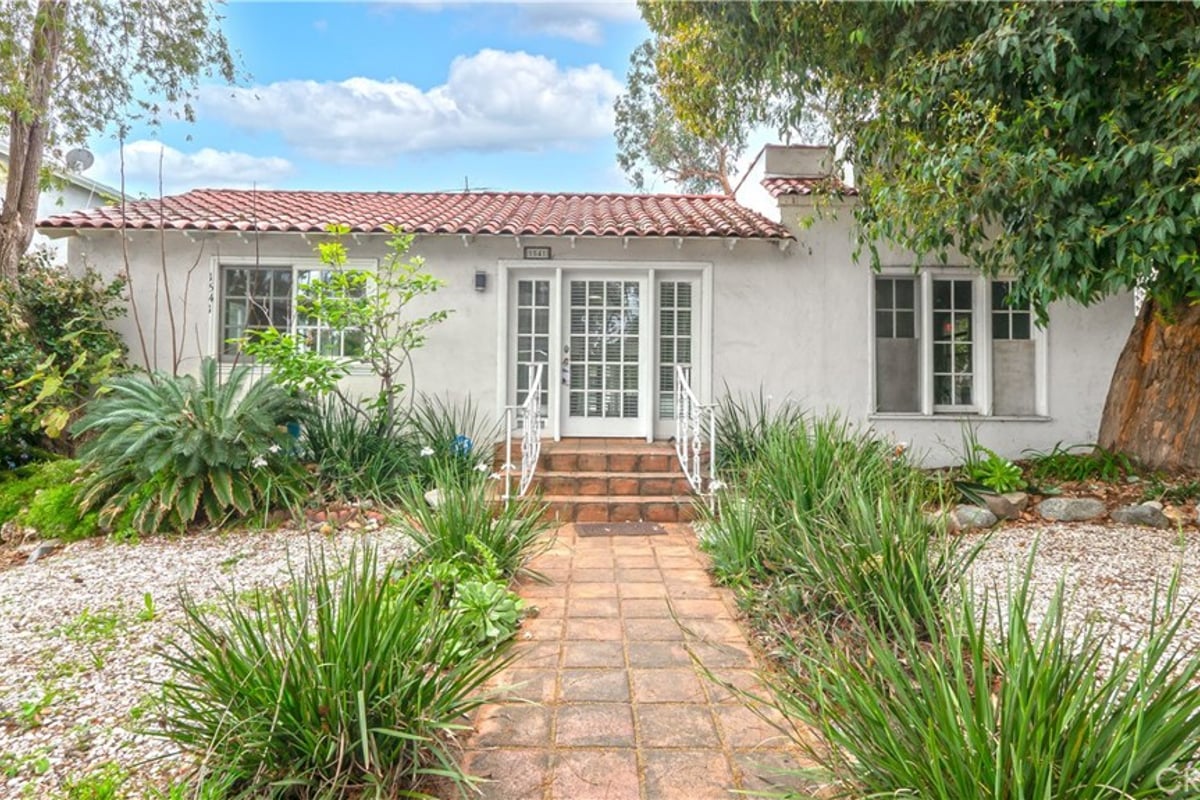 1541 N Stanley Avenue, Los Angeles, CA 90046 — photo 1 of 52