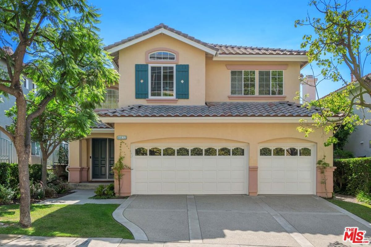 16632 Calle Jermaine, Pacific Palisades, CA 90272 — photo 1 of 37