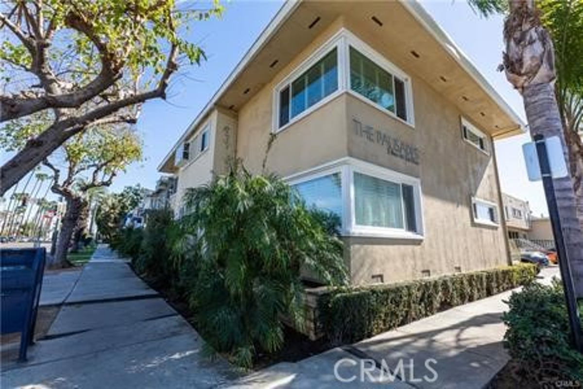 12 3rd Place, Long Beach, CA 90802 — photo 1 of 20