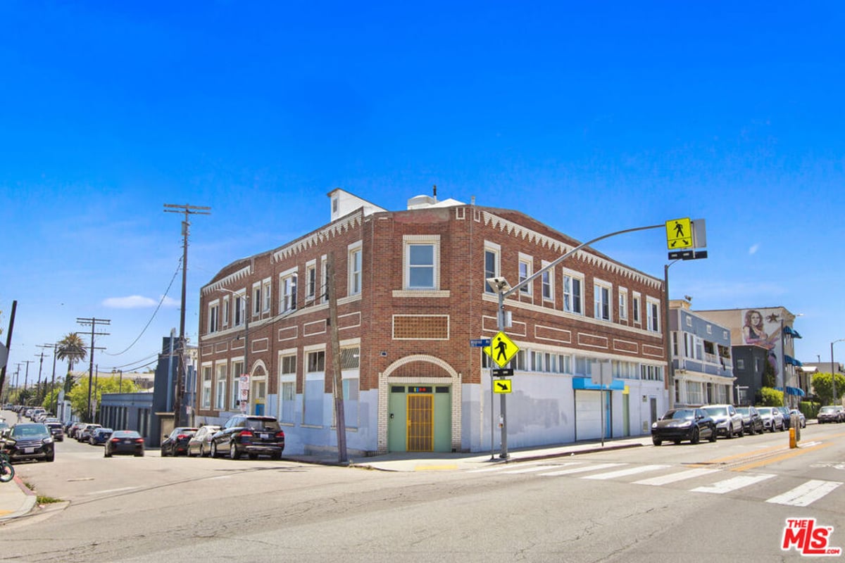 1802 Pacific Avenue, Venice, CA 90291 — photo 1 of 16