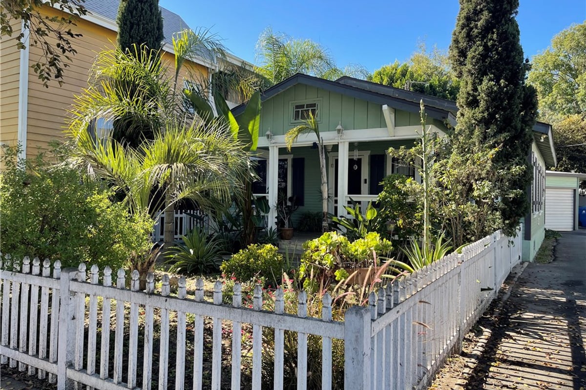 5221 Satsuma, North Hollywood, CA 91601 — photo 1 of 15
