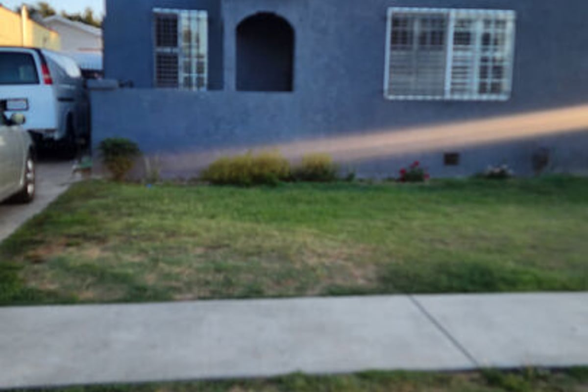 742 E 84th Place, Los Angeles, CA 90001 — photo 1 of 8