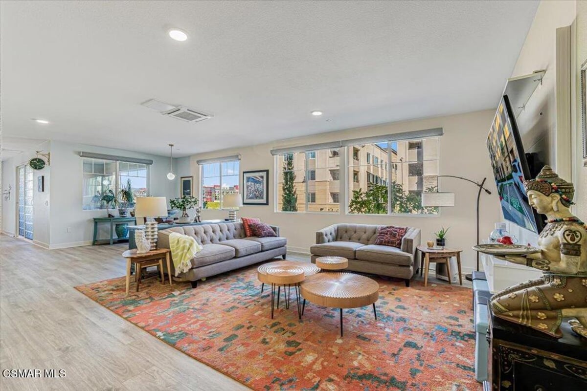 2870 Wagon Wheel Road 203, Oxnard, CA 93036 — photo 1 of 72