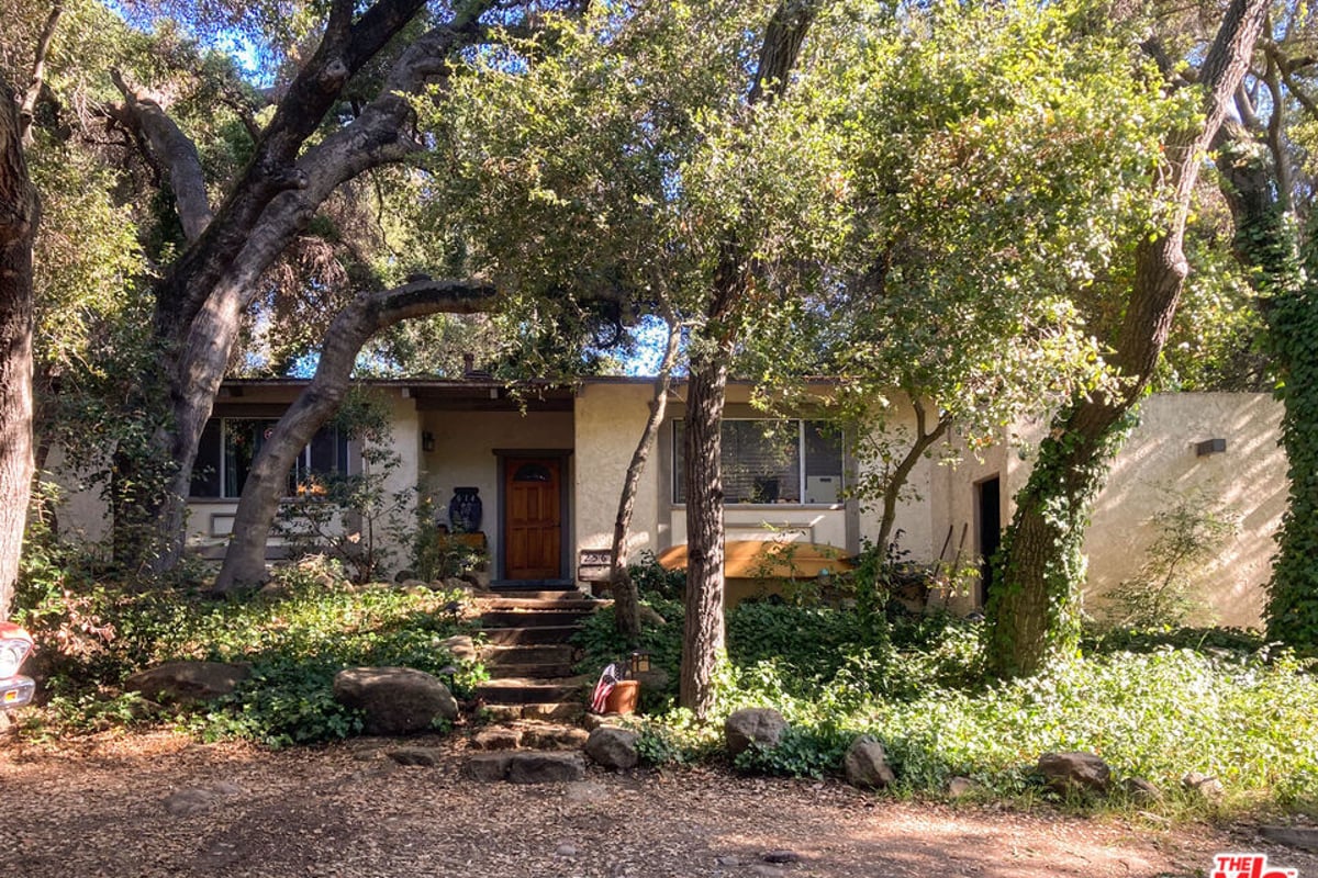 25614 Timpangos Drive, Calabasas, CA 91302 — photo 1 of 23