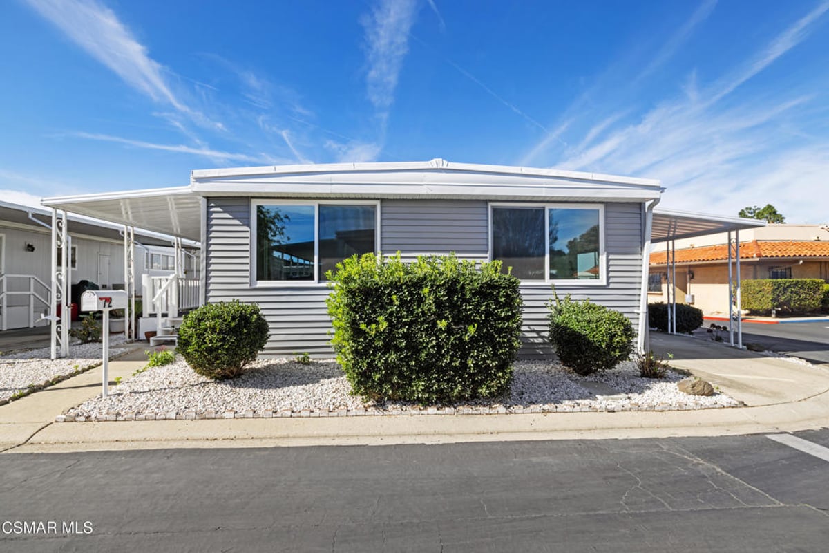 72 Suzanne Court 72, Newbury Park, CA 91320 — photo 1 of 35