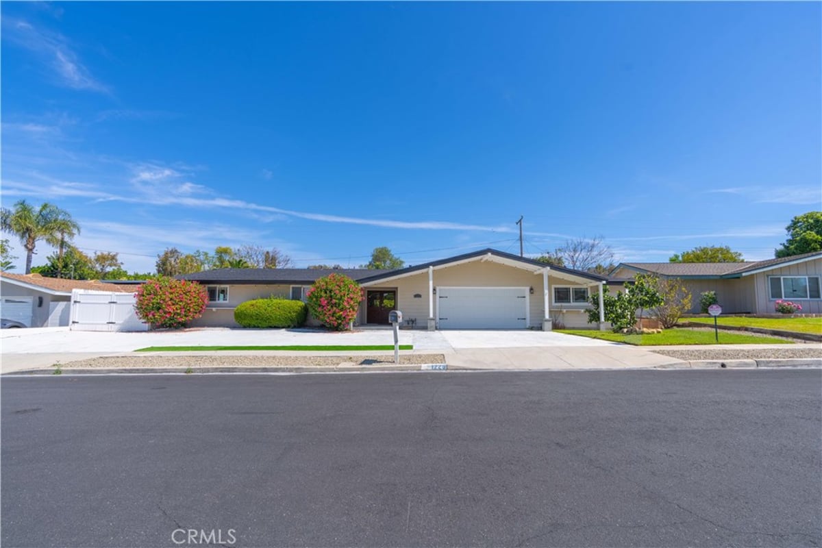 1229 Coventry Drive, Thousand Oaks, CA 91360 — photo 1 of 63