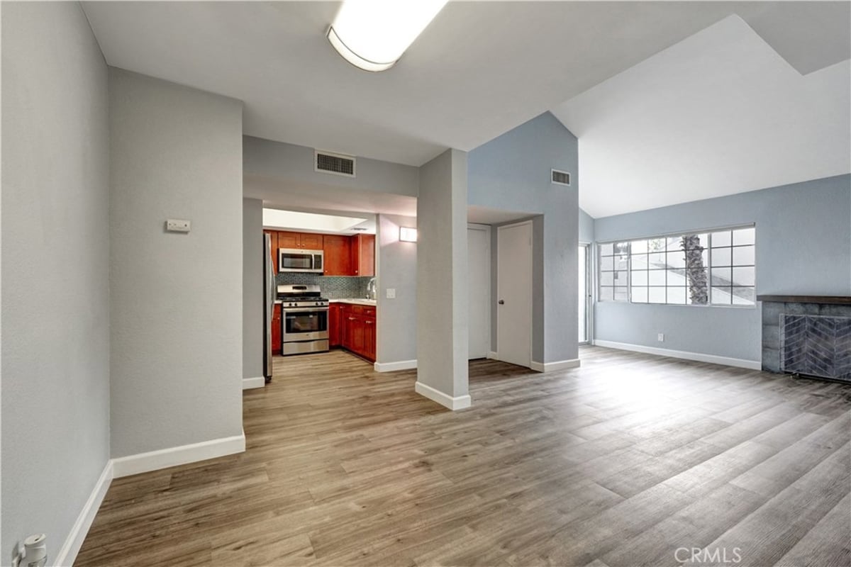 20155 Keswick 209, Winnetka, CA 91306 — photo 1 of 33