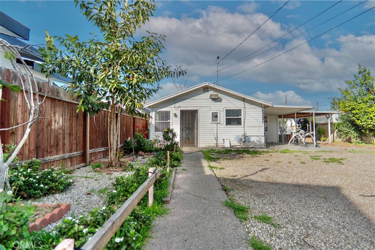 14841 Archwood, Van Nuys, CA 91405 — photo 1 of 14