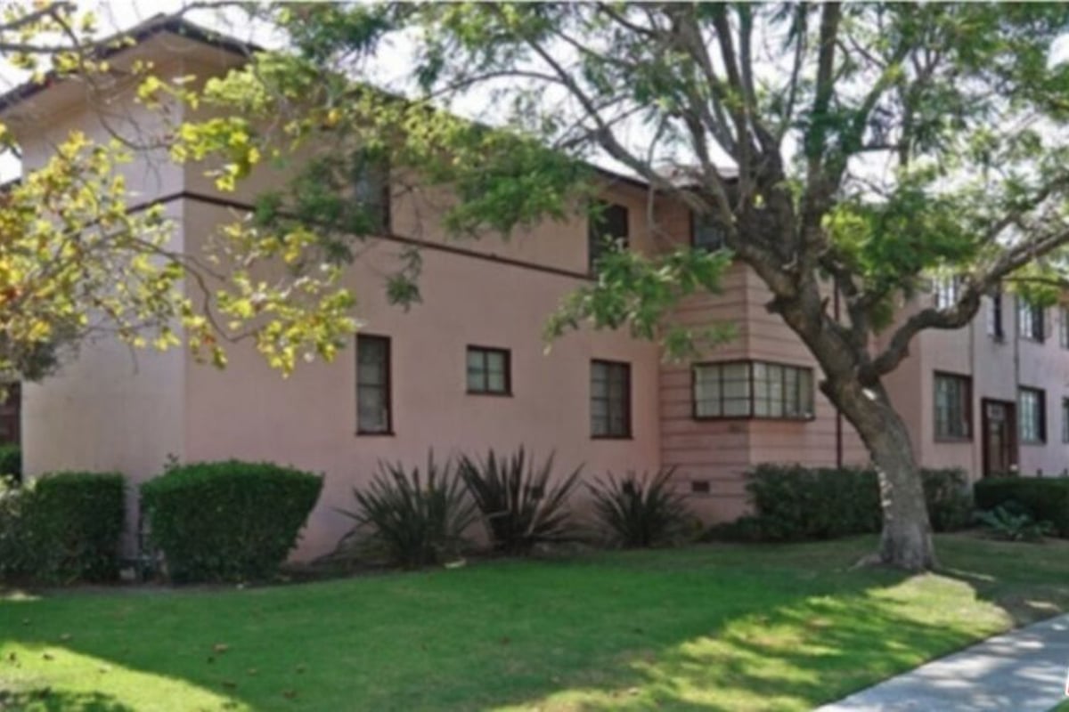 4063 ABOURNE Road B, Los Angeles, CA 90008 — photo 1 of 9