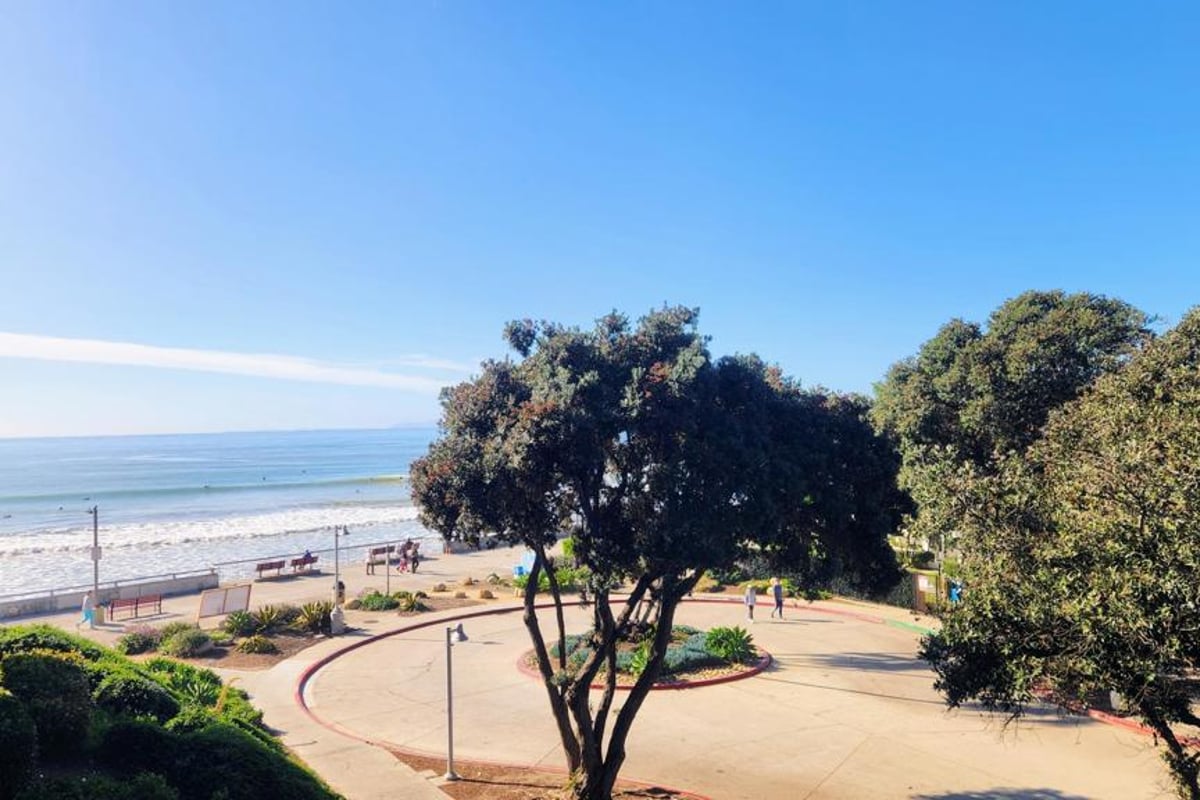 350 Paseo De Playa 206, Ventura, CA 93001 — photo 1 of 33