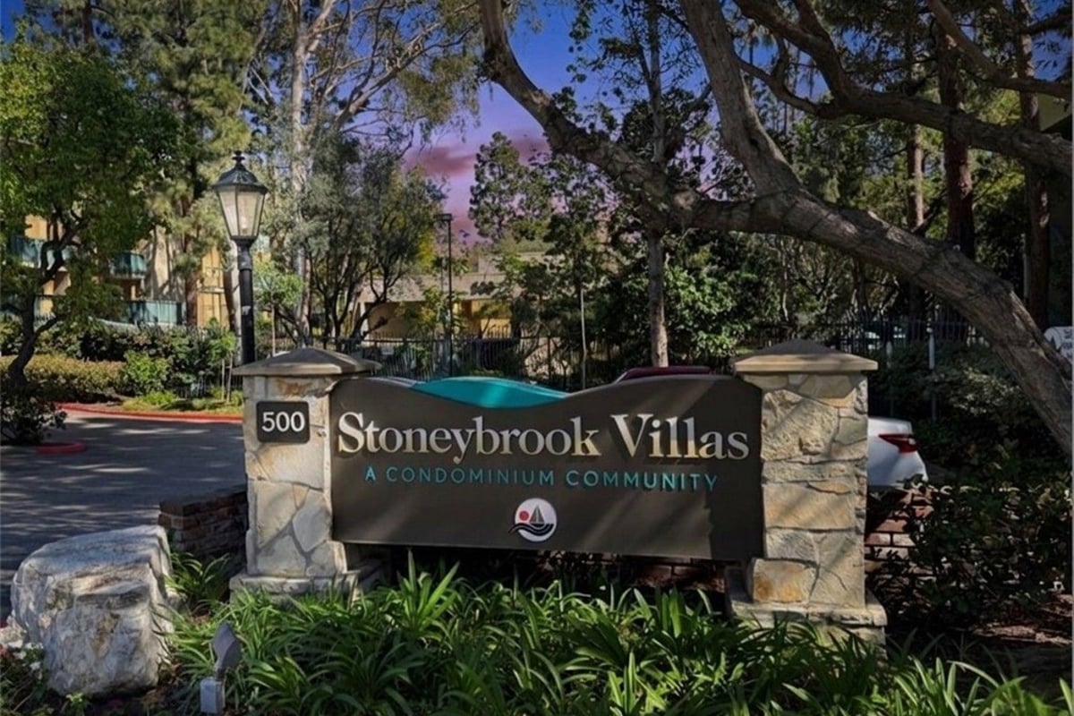 576 N Bellflower Boulevard 236, Long Beach, CA 90814 — photo 1 of 49