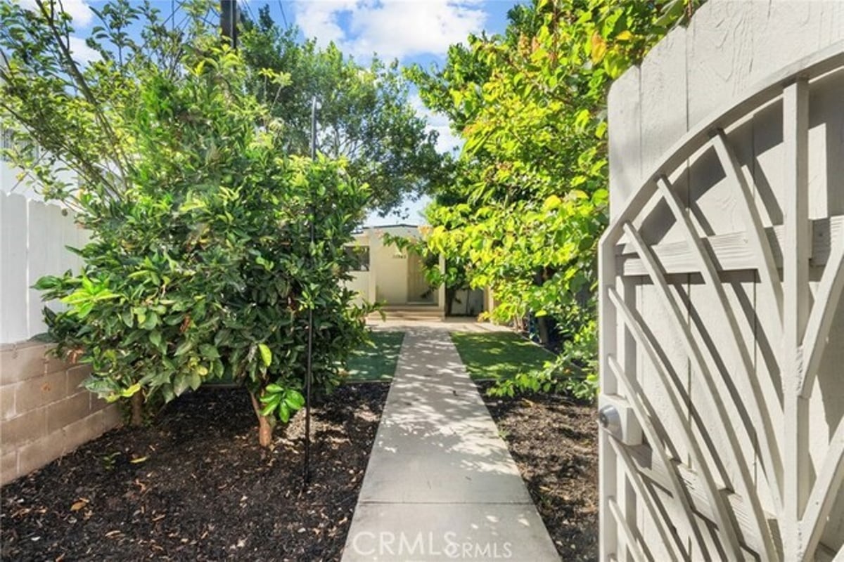 11945 Jefferson Blvd, Culver City, CA 90230 — photo 1 of 1