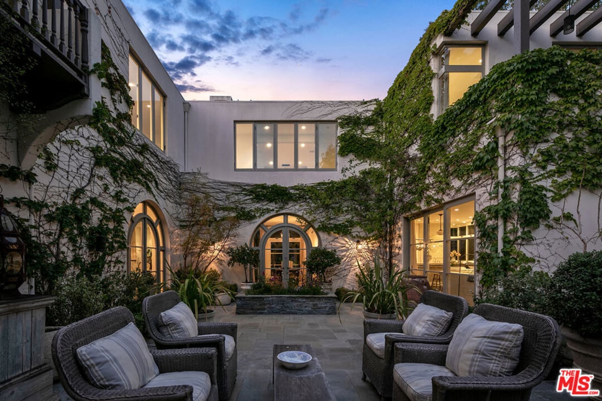 850 Muskingum Avenue, Pacific Palisades, CA 90272 — photo 1 of 59