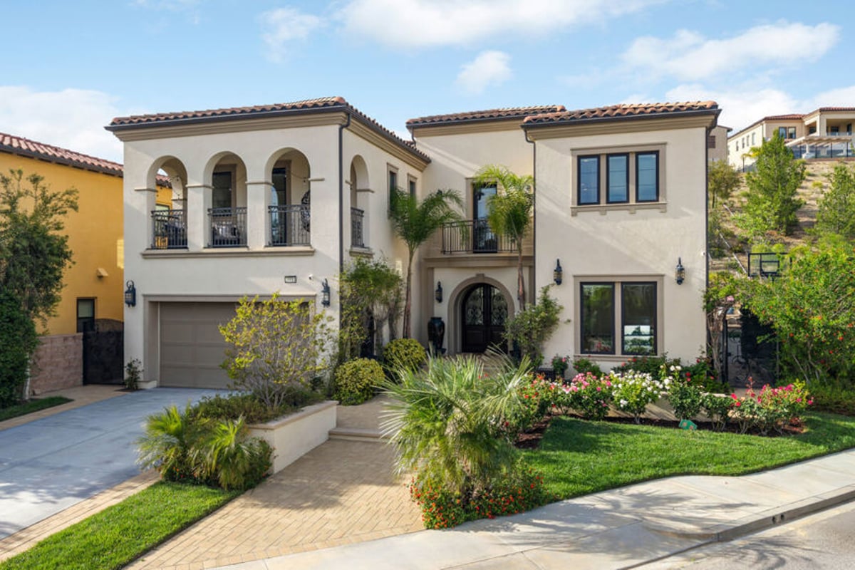 20111 W Piccadilly Lane, Porter Ranch, CA 91326 — photo 1 of 65