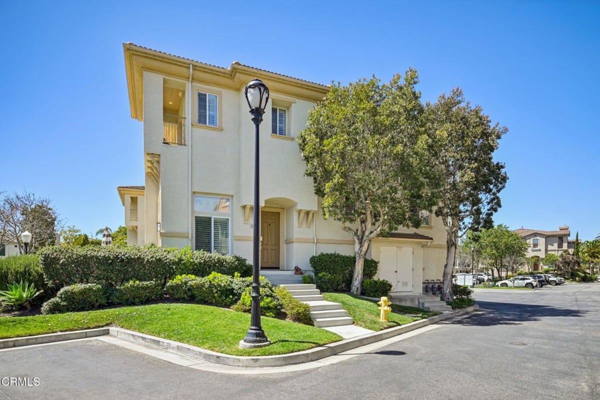 1337 Bayside Circle, Oxnard, CA 93035 — photo 1 of 68