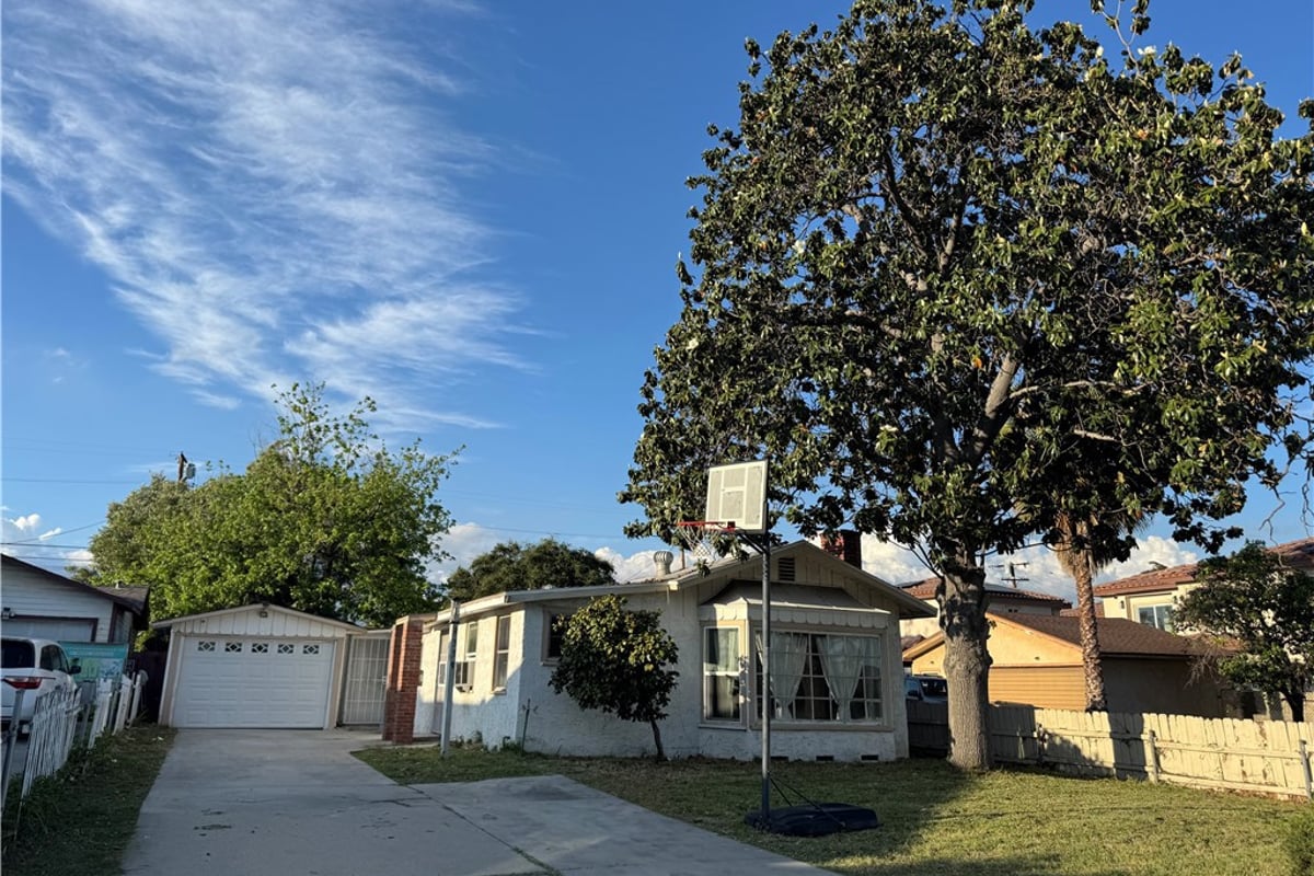 9339 Guess, Rosemead, CA 91770 — photo 1 of 14