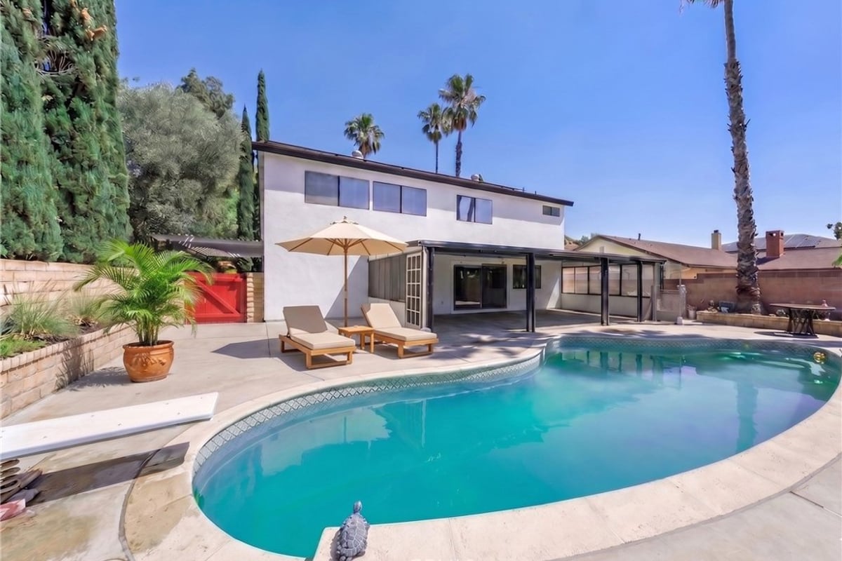 28975 Gladiolus Drive, Canyon Country, CA 91387 — photo 1 of 15