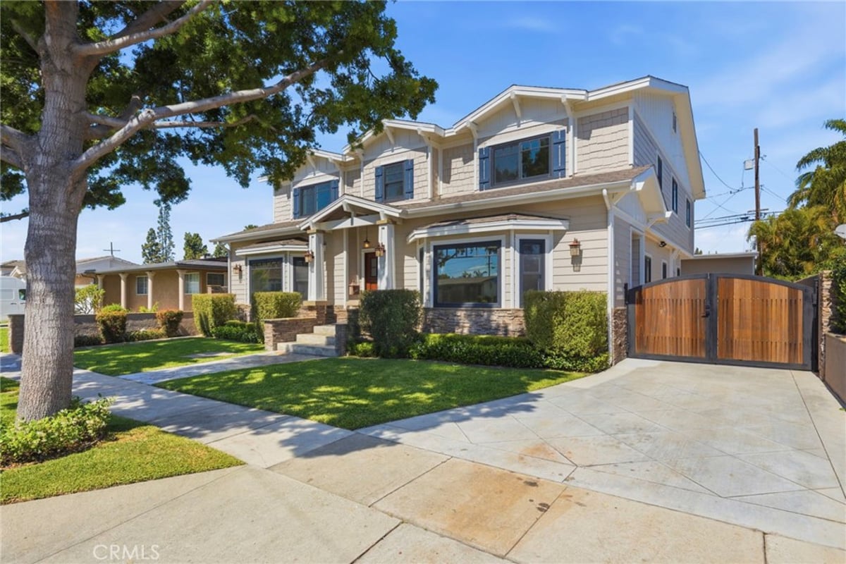 10513 Pangborn Avenue, Downey, CA 90241 — photo 1 of 74
