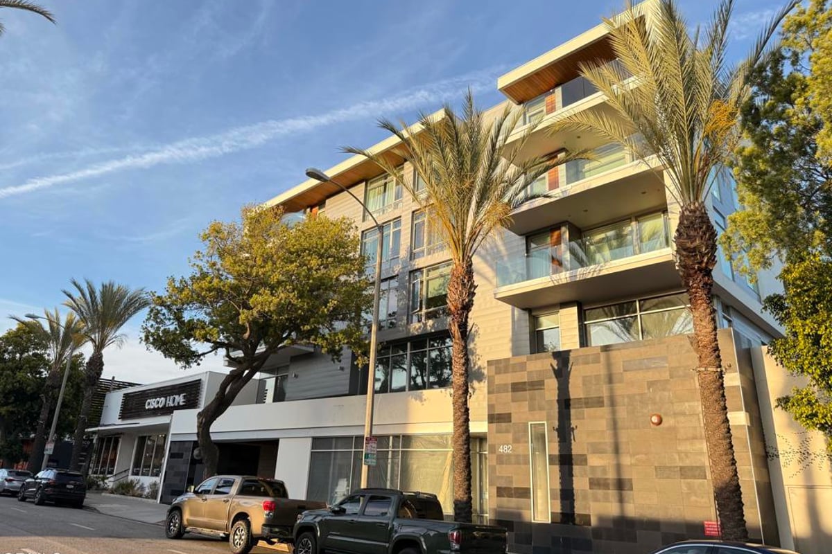 482 S Arroyo 410, Pasadena, CA 91105 — photo 1 of 21