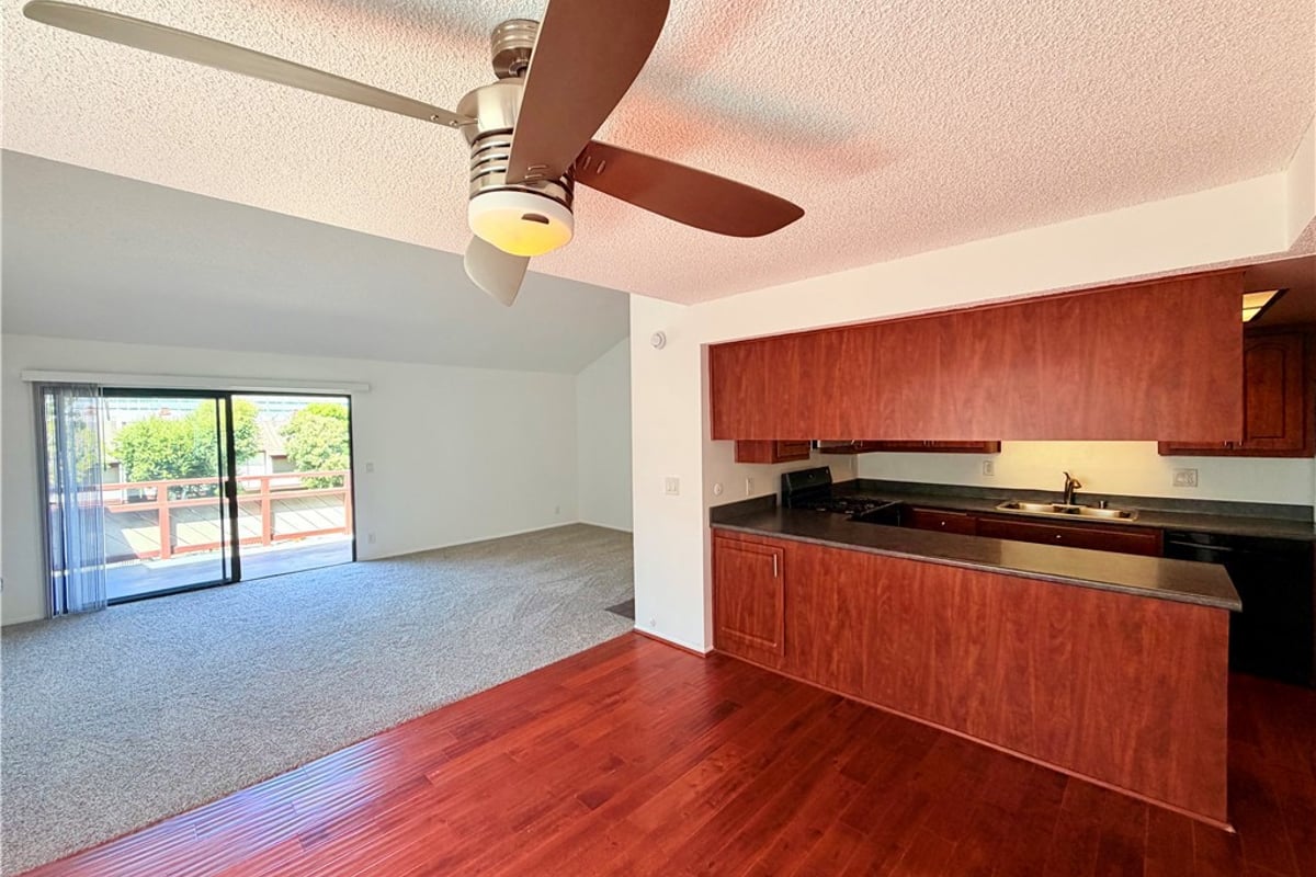 946 W 220th 218, Torrance, CA 90502 — photo 1 of 32