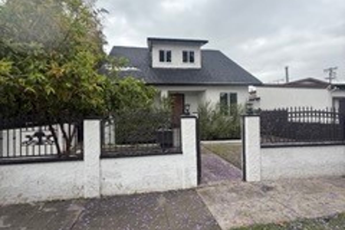 2623 Exposition Place, Los Angeles, CA 90018 — photo 1 of 10