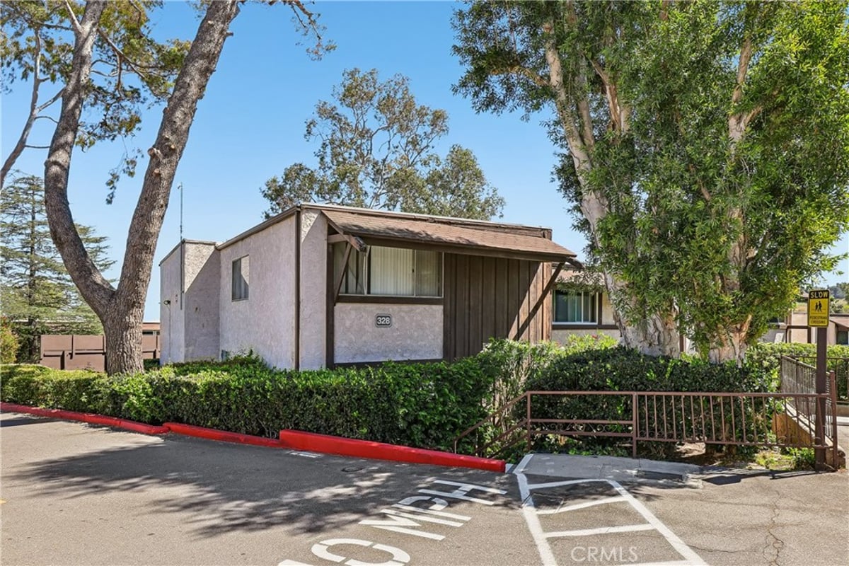 328 S Miraleste, San Pedro, CA 90732 — photo 1 of 37