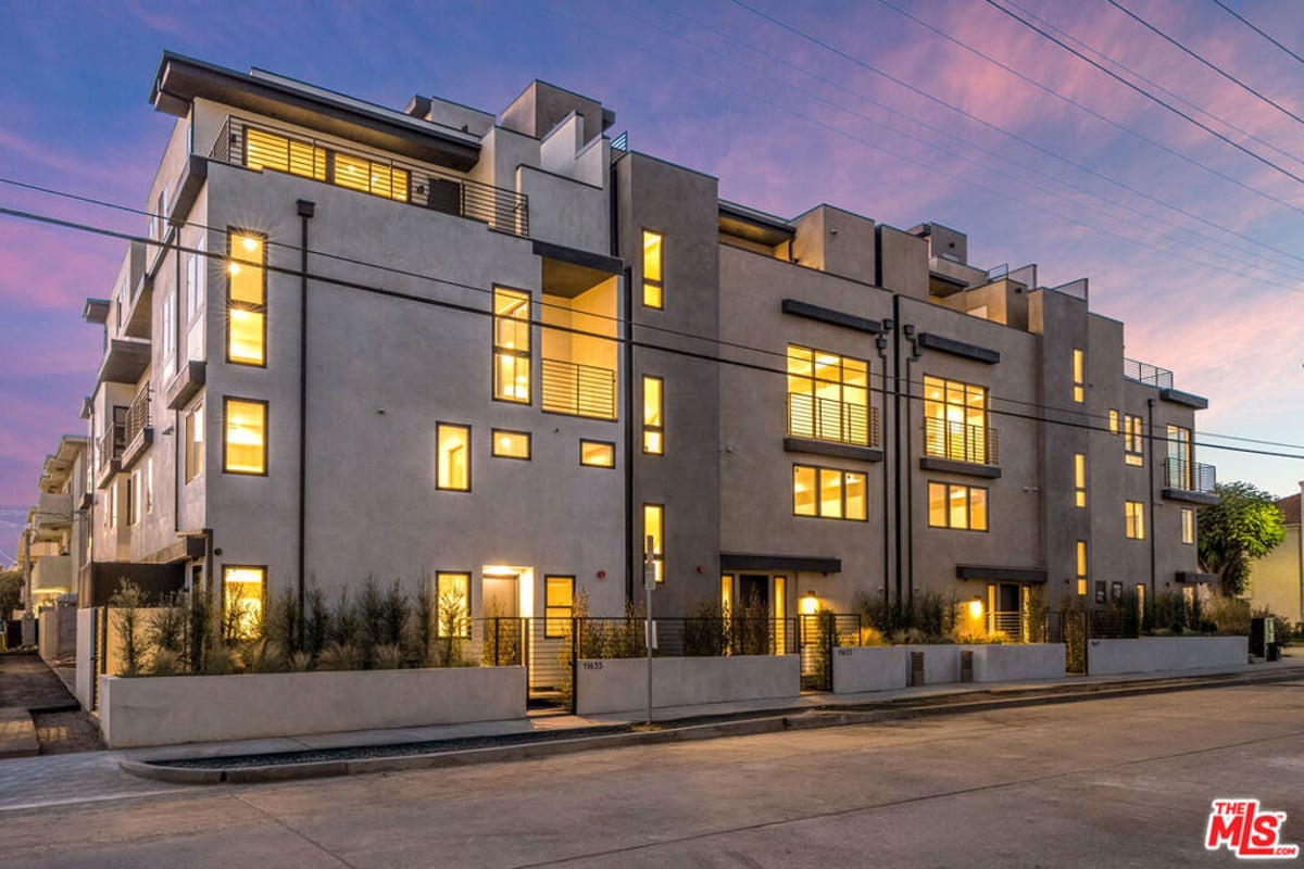 11655 Missouri Avenue, Los Angeles, CA 90025 — photo 1 of 45