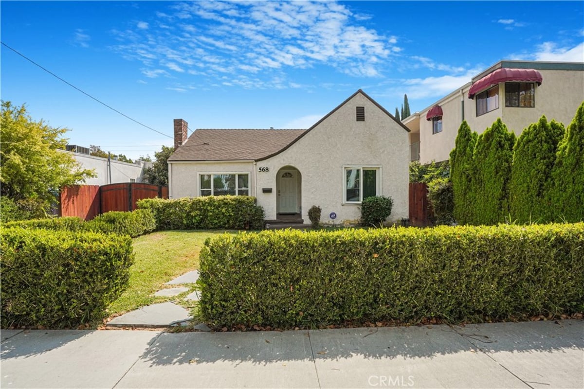 568 South Street, Glendale, CA 91202 — photo 1 of 25