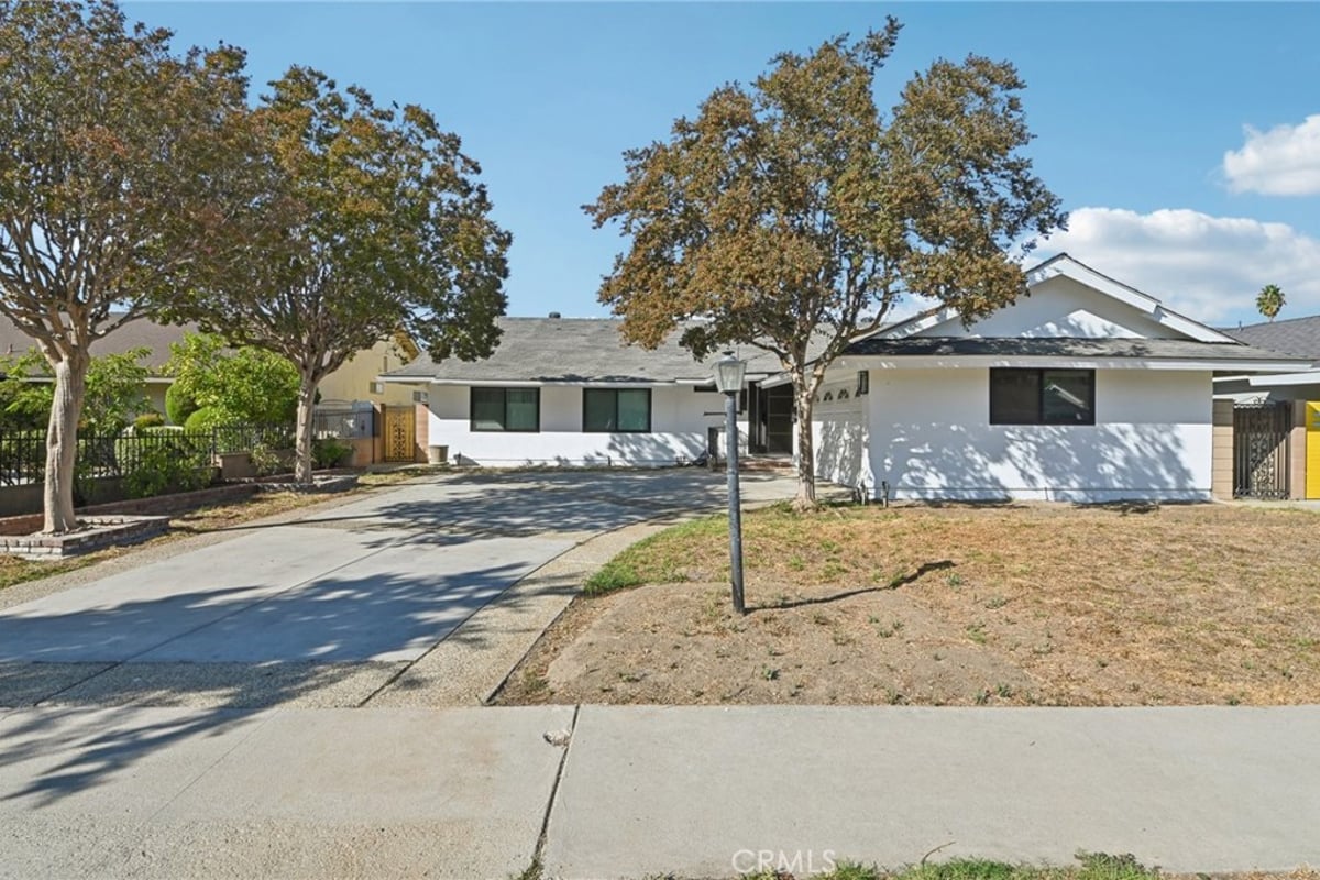 15937 Londelius Street, North Hills, CA 91343 — photo 1 of 31