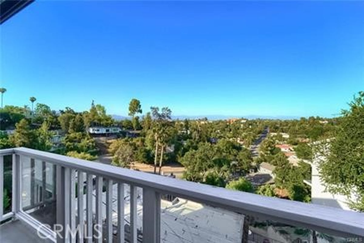 21651 Yucatan Avenue, Woodland Hills, CA 91364 — photo 1 of 41