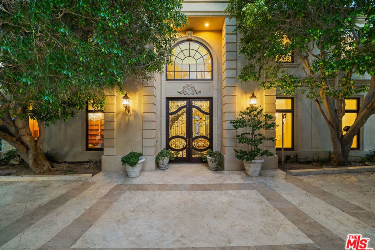1700 Green Acres Drive, Beverly Hills, CA 90210 — photo 1 of 26