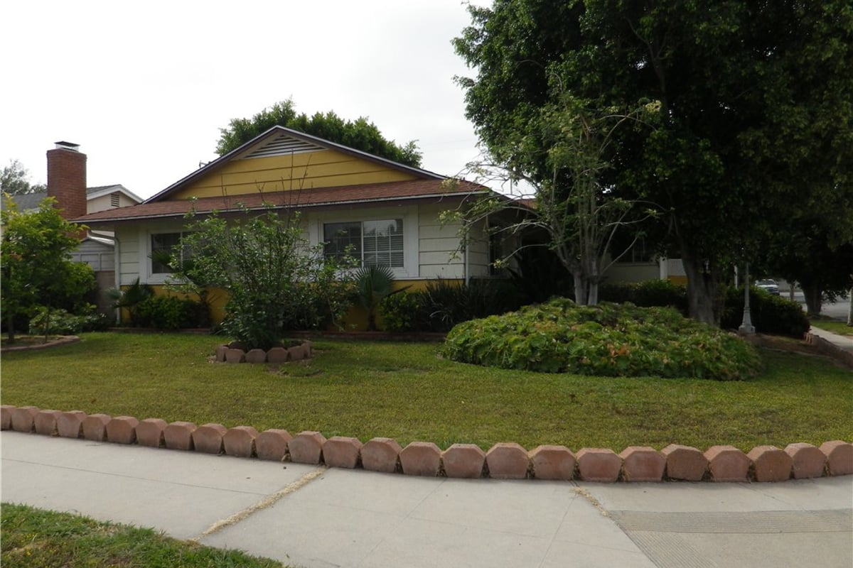 9916 Whitaker Avenue, North Hills, CA 91343 — photo 1 of 16