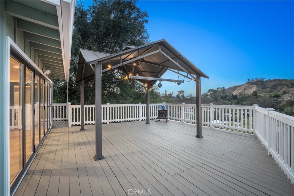 3582 Elm Drive, Calabasas, CA 91302 — photo 1 of 44