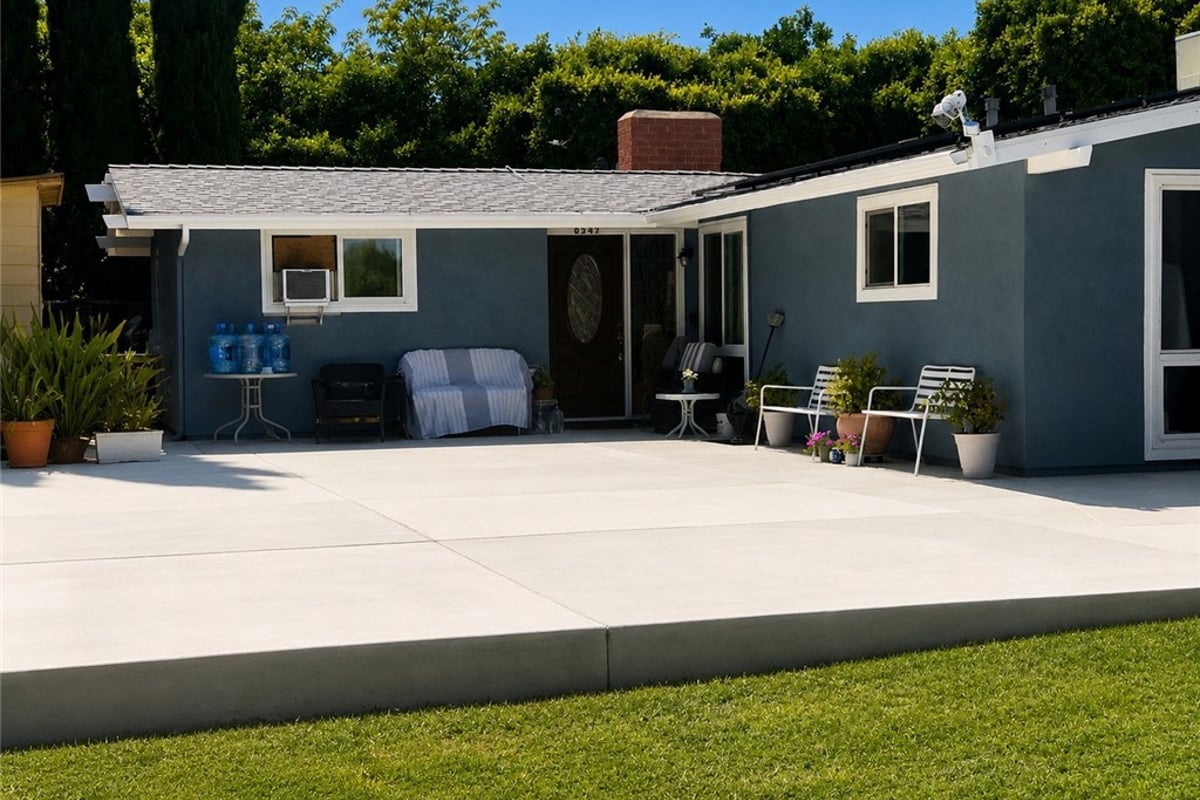 6547 Kelvin, Winnetka, CA 91306 — photo 1 of 20