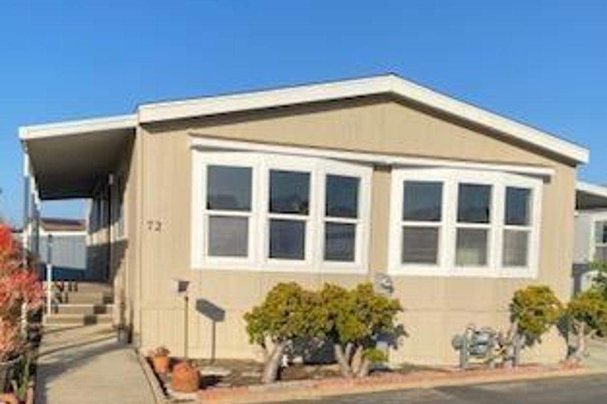 10685 Blackburn Road 72, Ventura, CA 93004 — photo 1 of 23