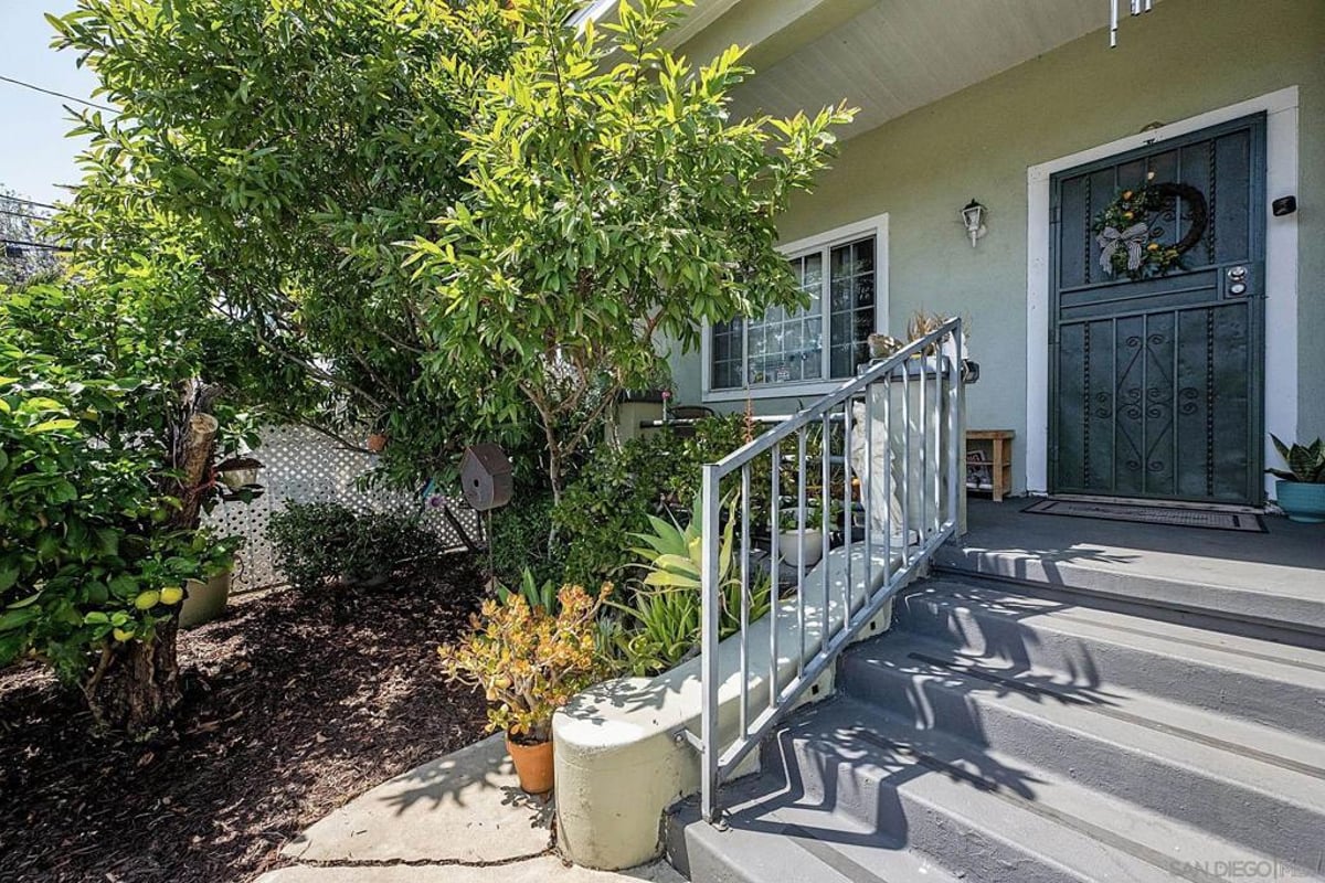 2607 Darwin, Los Angeles, CA 90031 — photo 1 of 62