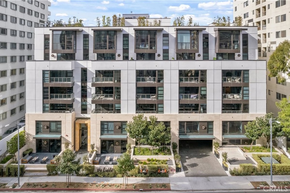 10777 Wilshire 310, Los Angeles, CA 90024 — photo 1 of 17