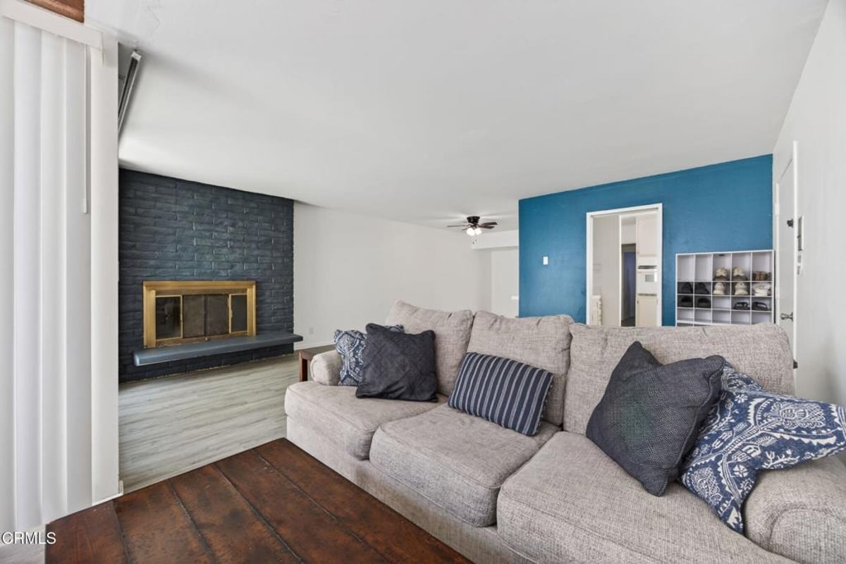 1335 Edgewood Way, Oxnard, CA 93030 — photo 1 of 27