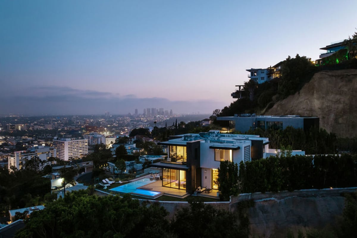 8366 Sunset View Drive, Los Angeles, CA 90069 — photo 1 of 25