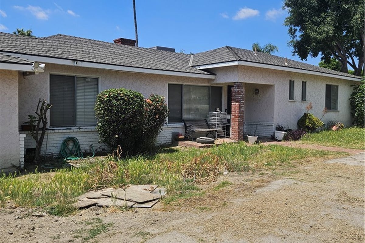 11575 Eldridge, Sylmar, CA 91342 — photo 1 of 1