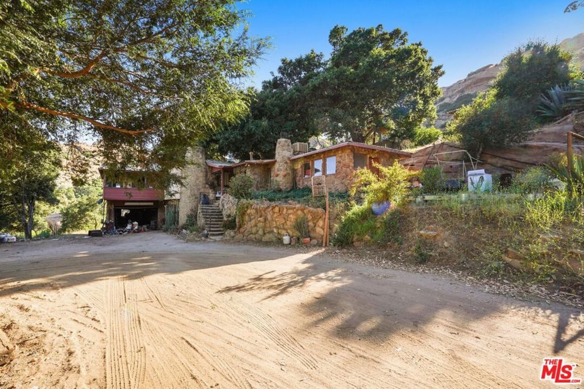 670 Bryant Drive, Canoga Park, CA 91304 — photo 1 of 22