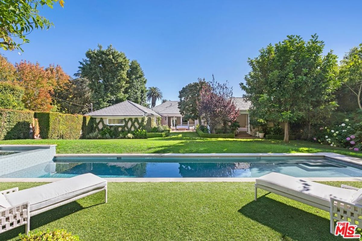 201 S Bristol Avenue, Los Angeles, CA 90049 — photo 1 of 28