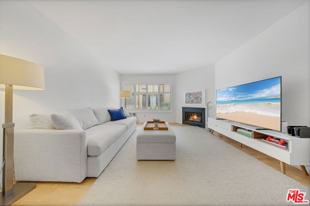 2141 S Bentley Avenue 107, Los Angeles, CA 90025 — photo 1 of 29