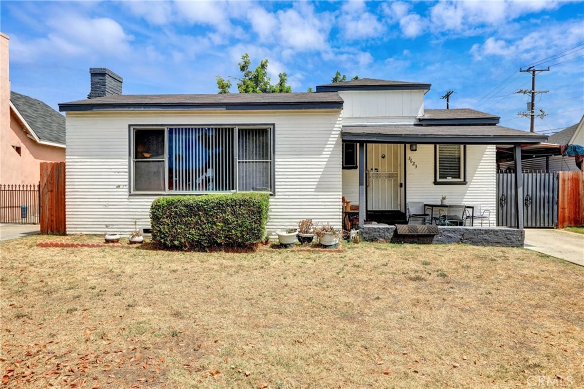 3623 W 59TH Street, Los Angeles, CA 90043 — photo 1 of 16