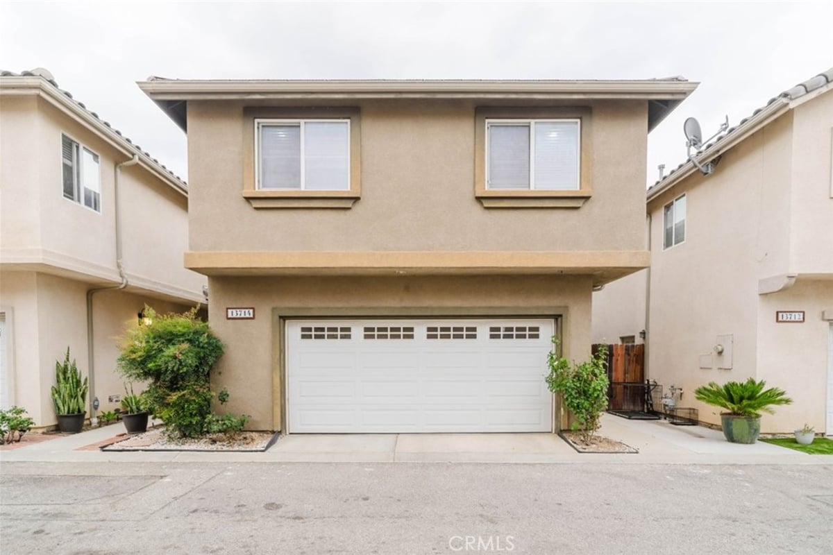 13714 Deane Lane, Sylmar, CA 91342 — photo 1 of 39