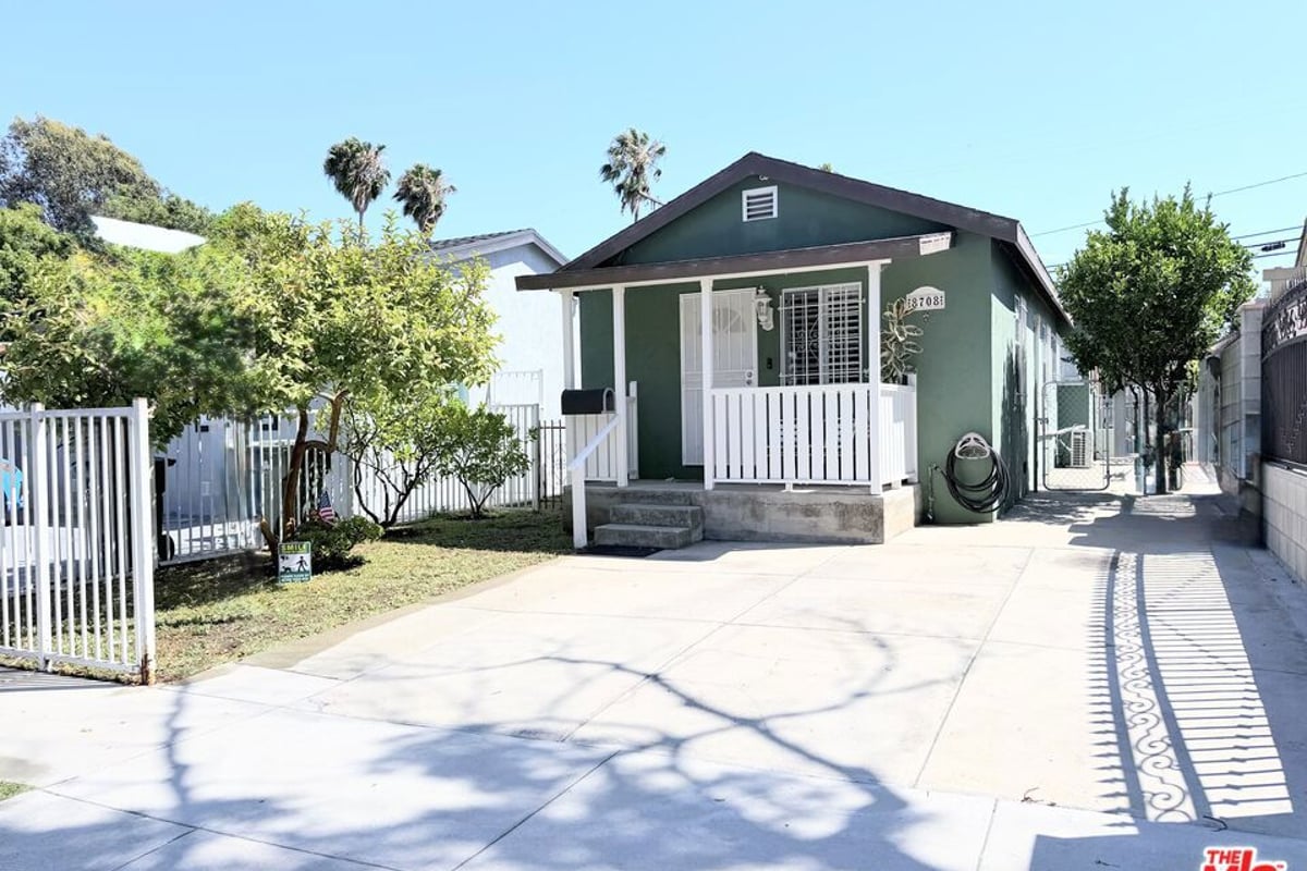 8708 Cadillac Avenue, Los Angeles, CA 90034 — photo 1 of 24
